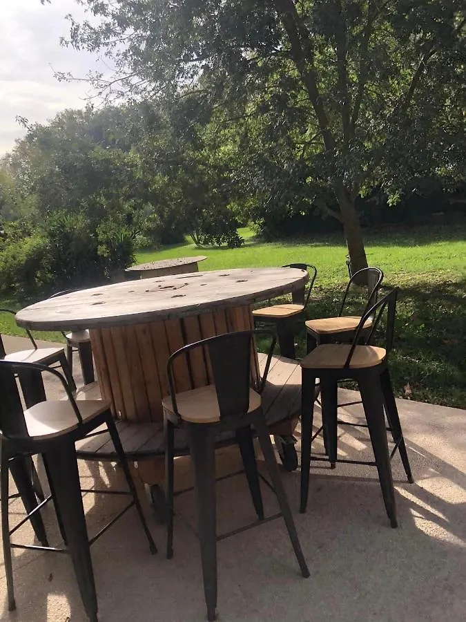 La Bambouseraie De Sulauze Miramas Homestay