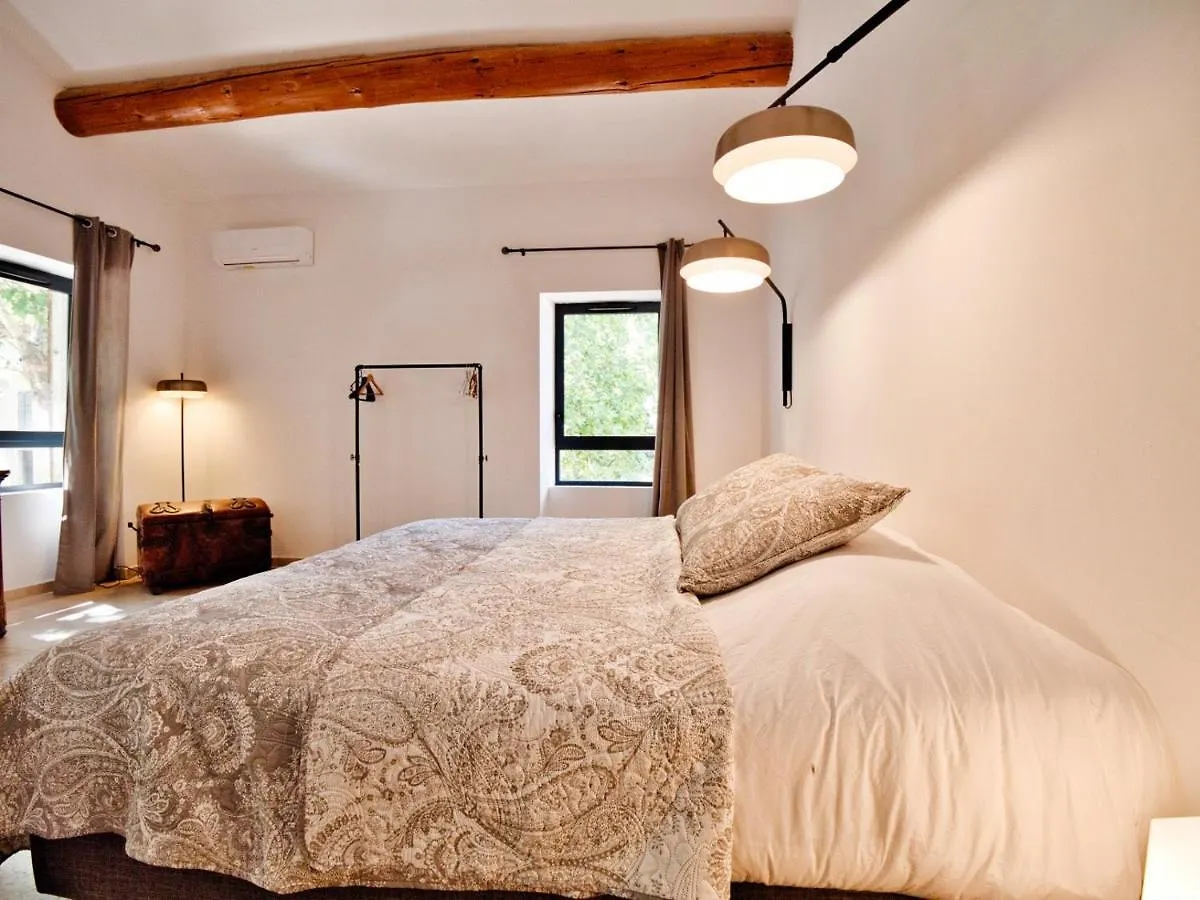 Homestay La Bambouseraie De Sulauze Miramas France