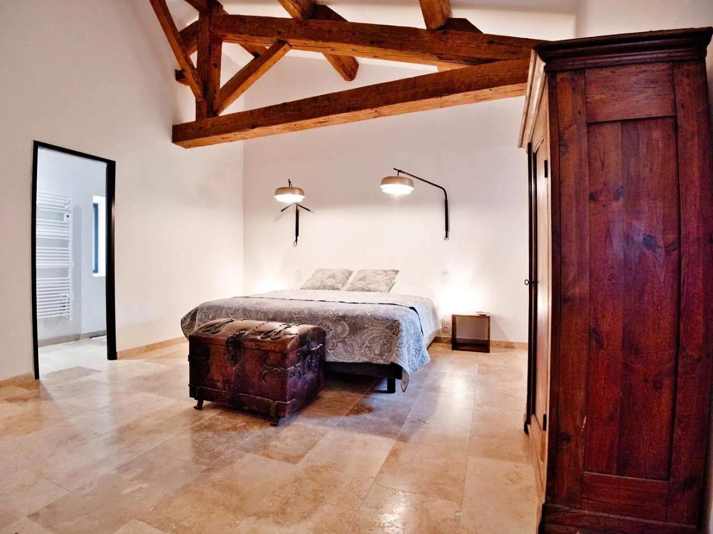 Homestay La Bambouseraie De Sulauze Miramas France