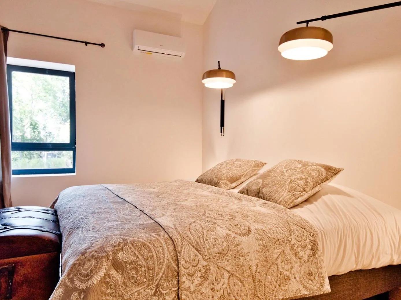 Homestay La Bambouseraie De Sulauze Miramas